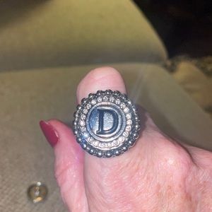 Super cute Gingersnaps Initial “D” ring - one size